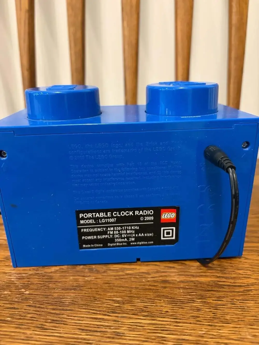 LEGO Portable Clock Radio Model LG11007 Blue Brick